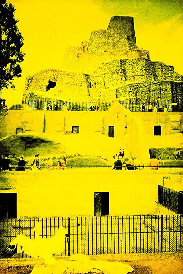 Romeo Vendrame | Choreography 3 Romeo Vendrame: Mappin T, 2014 (aus der Choreography-Serie). Lambda-Print im Acrylglas-Sandwich (Diasec)