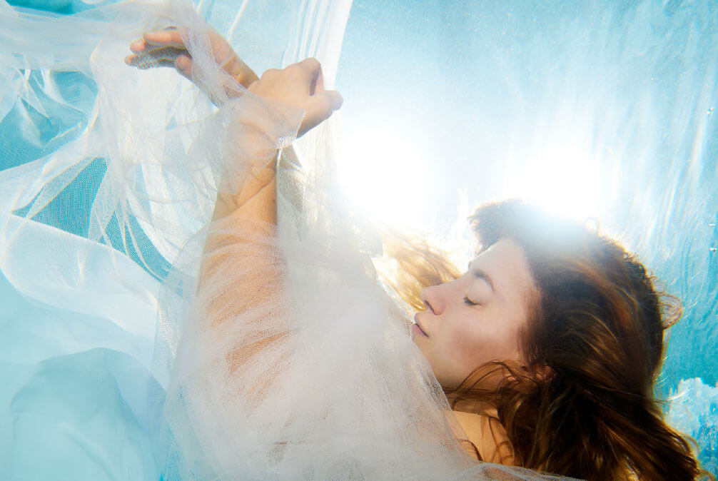 zB. FOTO: Fotoausstellung Abschlussarbeiten